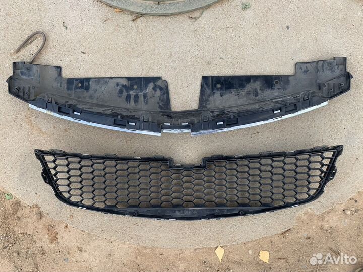 Решетка радиатора chevrolet cruze