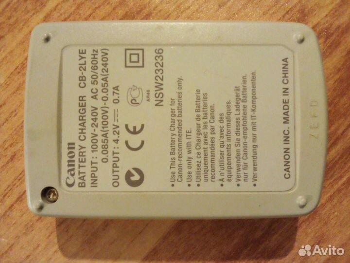 Canon Зарядное устройство для видеокамеры