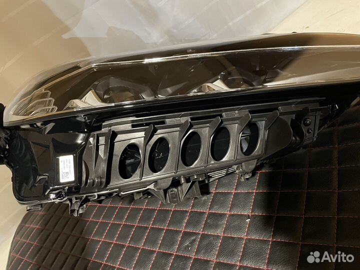 Фара правая на BMW G22 LED