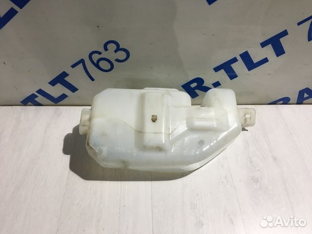 Бачок омывателя LADA vesta 2017 1.6 мт седан