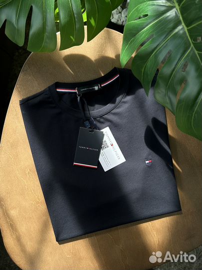 Футболка мужская темно-синяя Tommy Hilfiger