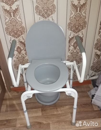 Кресло-туалет для инвалидов+инвалидное кресло