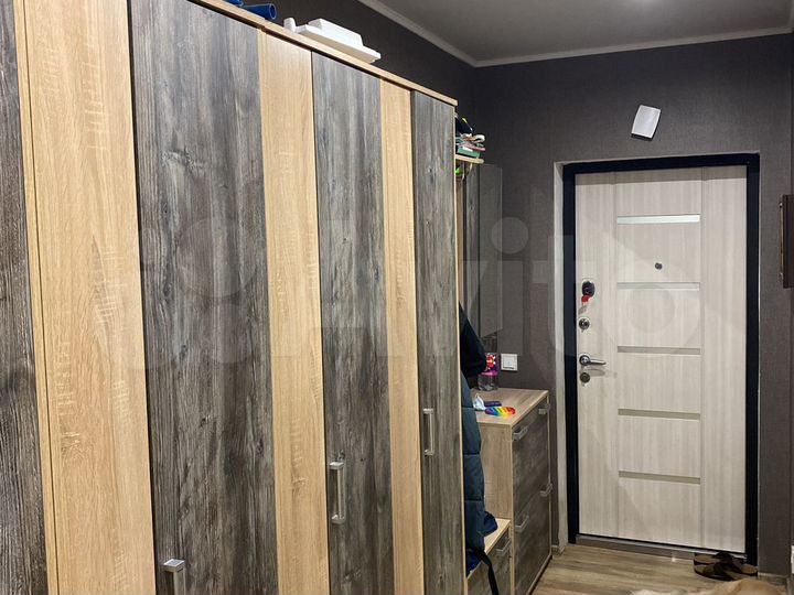 3-к. квартира, 64 м², 1/4 эт.