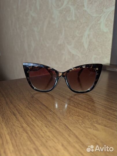 Солнцезащитные очки женские