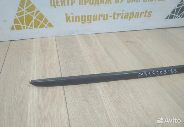 Молдинг лобового стекла правый бу BMW 3 F30 рестайлинг OEM 51317258188