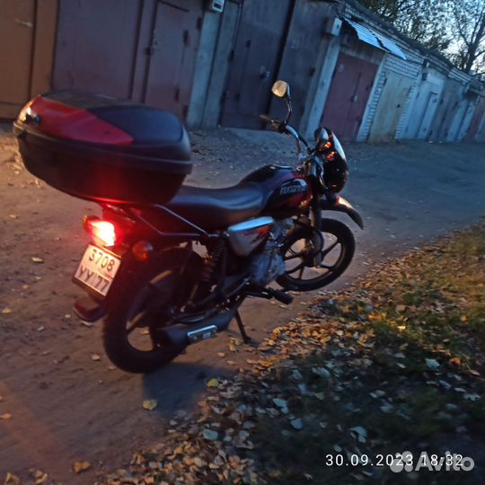Bajaj boxer