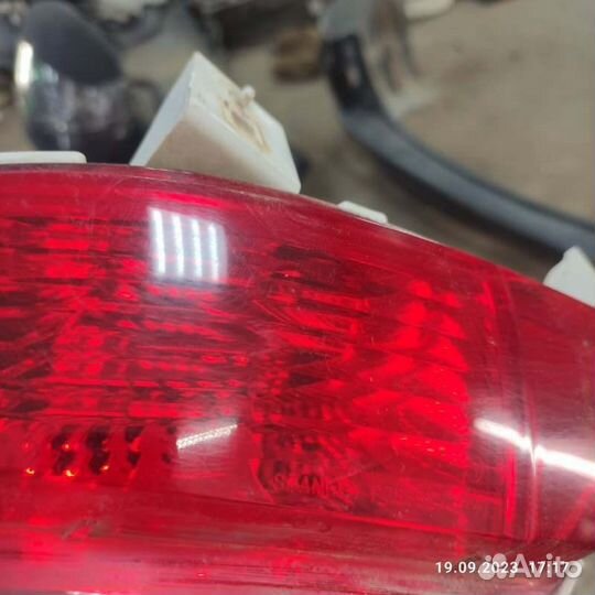 Фонарь противотуманный задний левый Mitsubishi