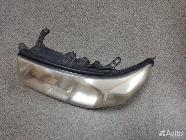 Фара левая Toyota Land Cruiser 200