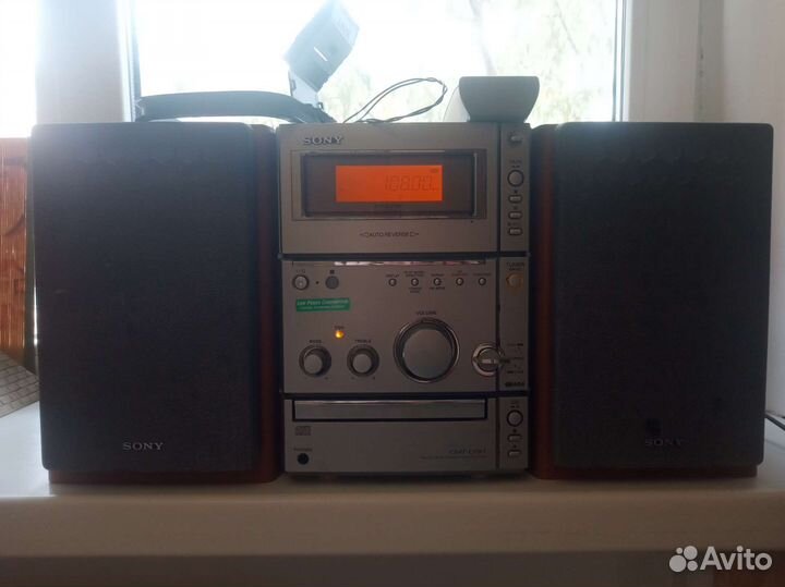 Музыкальный центр sony смт-срх1