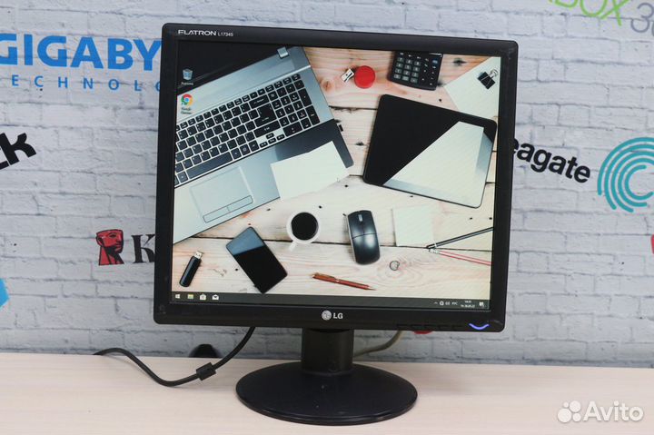 Монитор LG Flatron L1734S-BN, 1280x1024, TN, 17