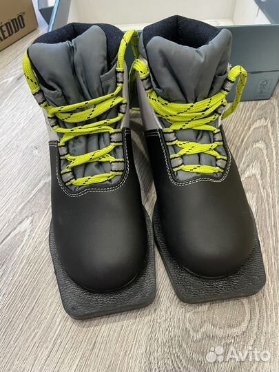 Лыжные ботинки для детей
