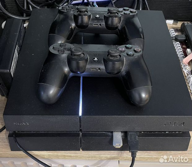 Ps4 1tb (CUH-1208B)