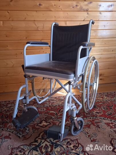 Инвалидная коляска