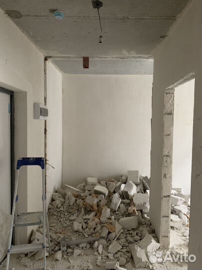 Демонтаж стен снос перегородок стен