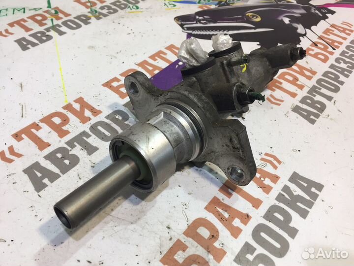 Рено Трафик Главный тормозной цилиндр