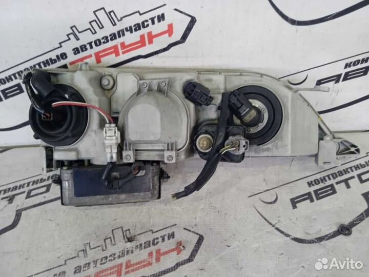 Фара toyota cresta GX100 GX105 JZX100 JZX101 JZX10