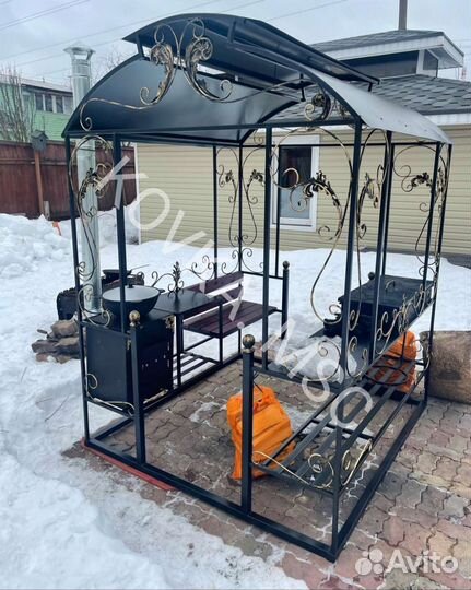 Беседка с мангалом