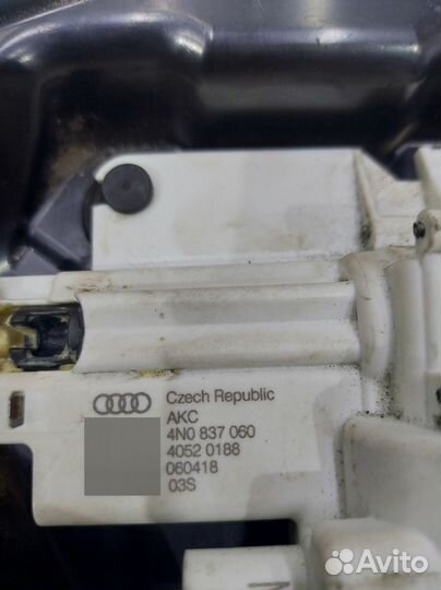 Активатор замка двери Audi A8