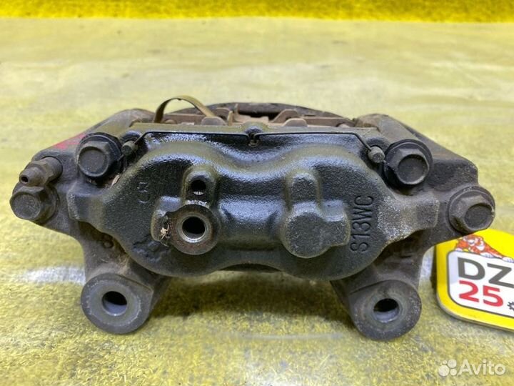 Суппорт передний правый Toyota/Lexus Land 144526