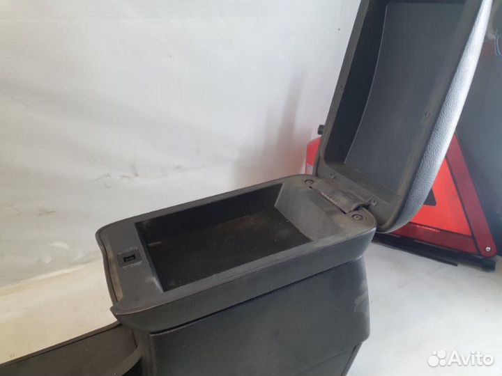 Подлокотник Lifan Solano 620 LF481Q3 2012