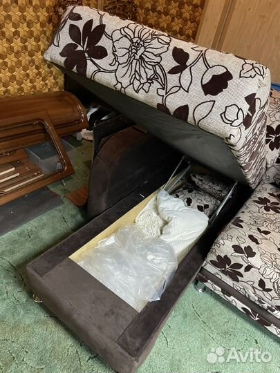 Диван угловой