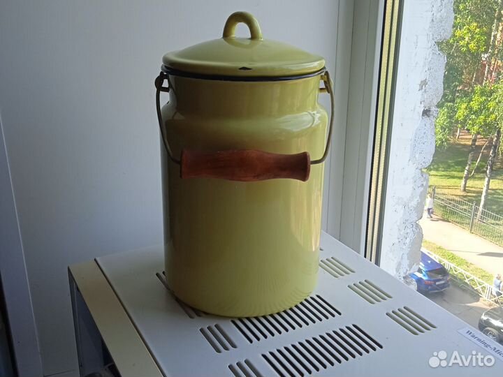 Эмалированные и алюминиевые тазы,бидон СССР