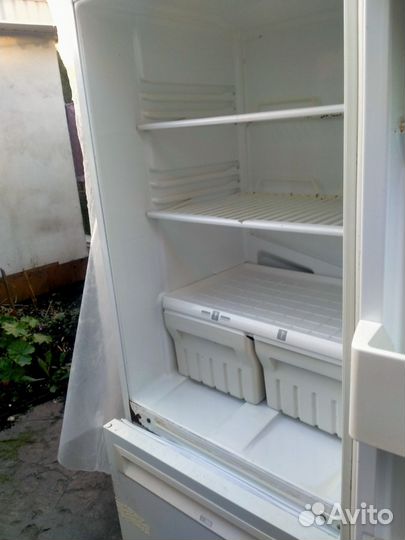 Холодильник бу stinol