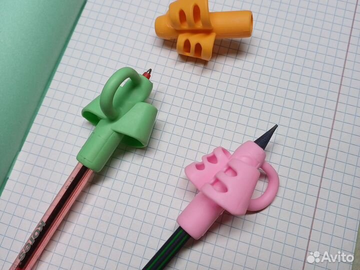 Тренажер для постановки письма. Насадка на ручку