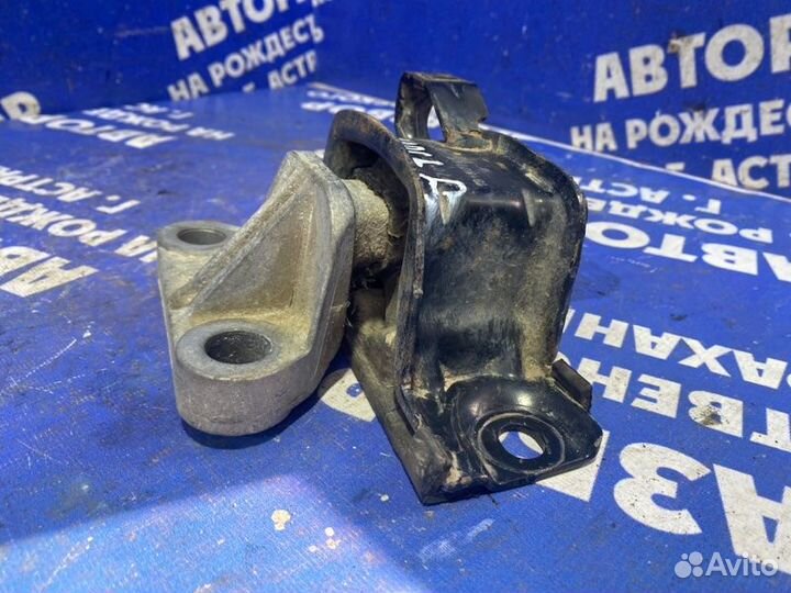 Подушка двигателя Opel Corsa D купе A12XER 2011