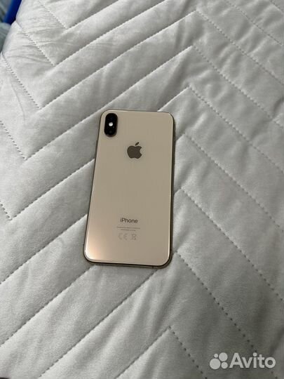 iPhone Xs, 64 ГБ