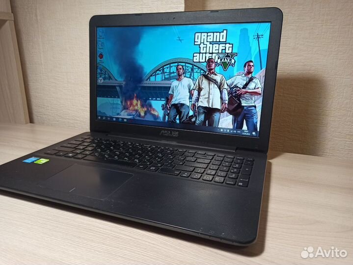 Игровой ноутбук Asus i3/nvidia920m