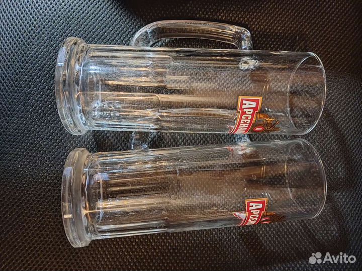 Пара пивных стаканов