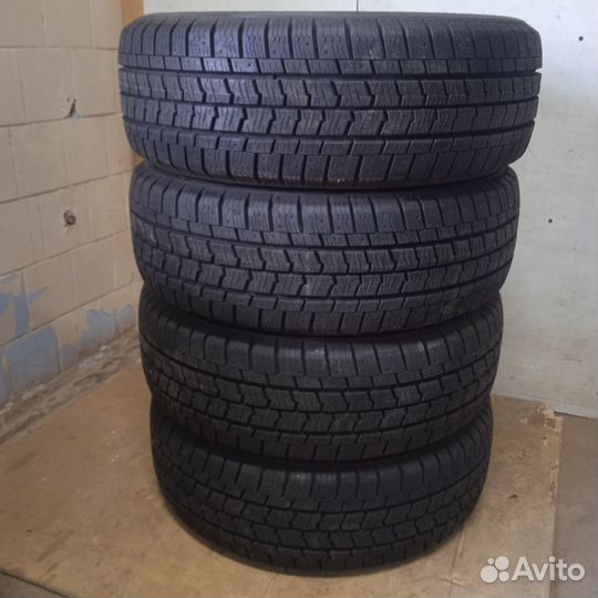 Goodyear Cargo Ultra Grip 215/65 R15C 104T