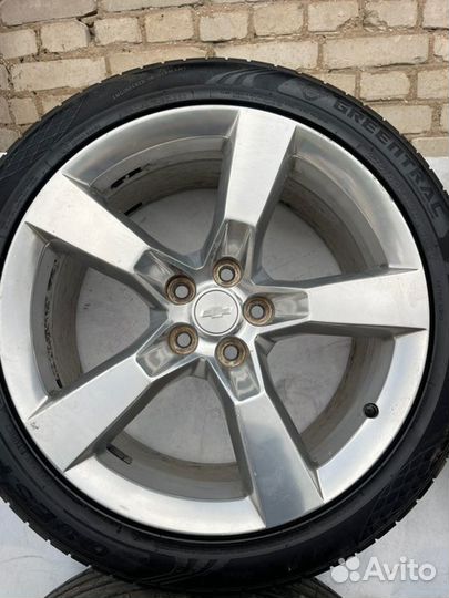 Комплект колес разношироких r20 Chevrolet Camaro