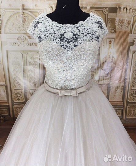 Платье свадебное