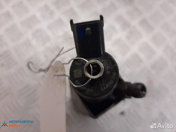 Форсунка Renault Scenic 2 рест. 2007 8200389369