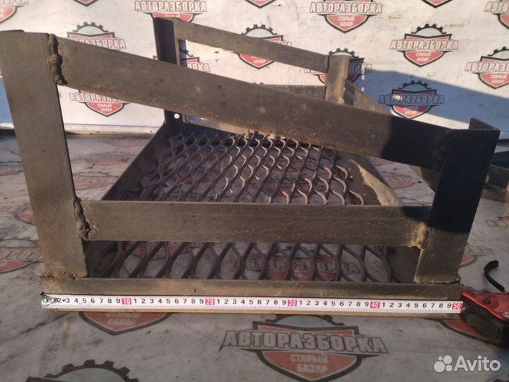 Ящик для инструментов Nissan Diesel CM89ES FE6