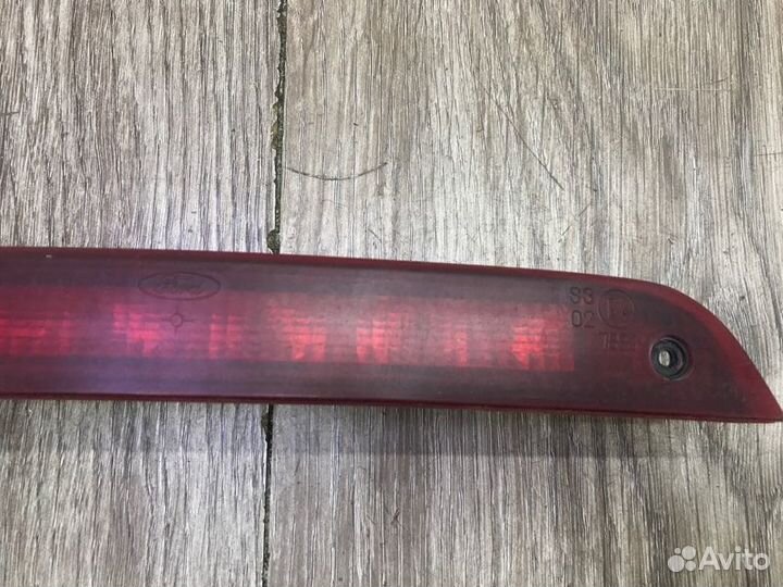 Стоп-сигнал крышки багажника задний Ford Focus 1