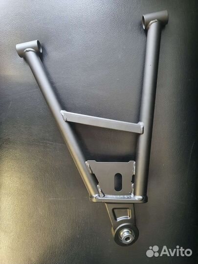 Рычаг А-образный нижний левый Polaris SM-08673L