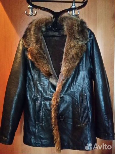 Куртка кожа,на меху.Жилет