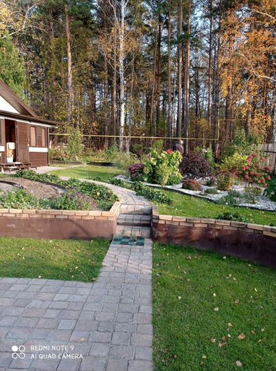 Дом 195 м² на участке 9 сот.