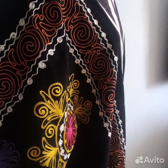 Кимоно из сюзане иката. Узбекский чапан