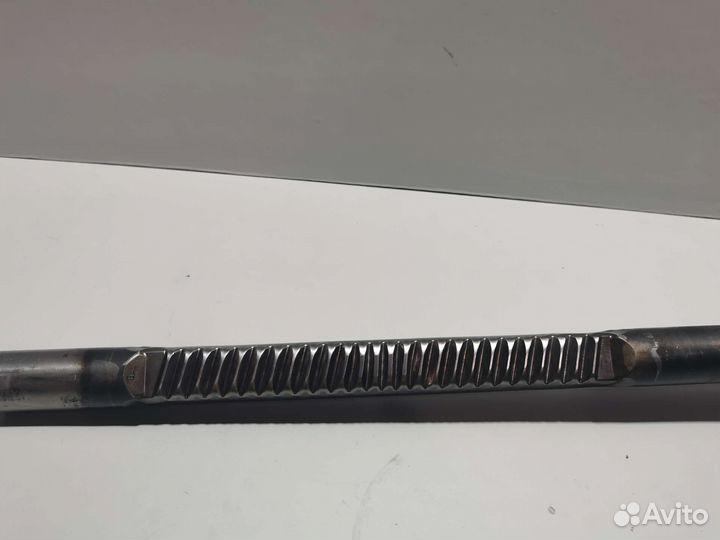 Шток рулевой рейки Mercedes Vito W447