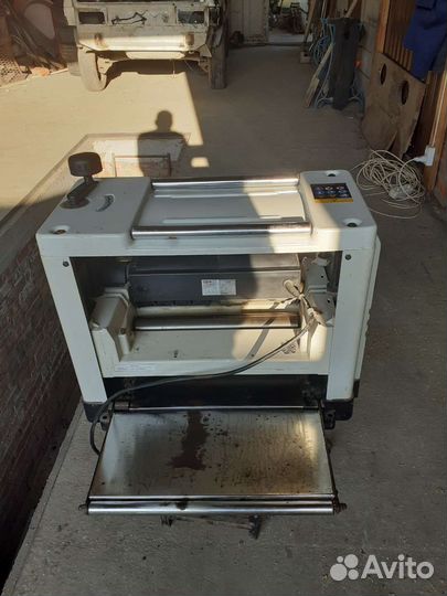 Станок деревообрабатывающий