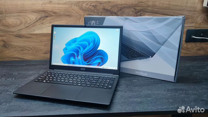 Игровой hiper workbook A1568K-1135G7