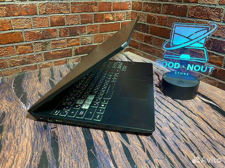 Asus TUF Gaming Ryzen 5 16GB 512SSD