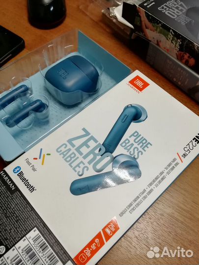 Наушники JBL 225 tws Bluetooth с кейсом