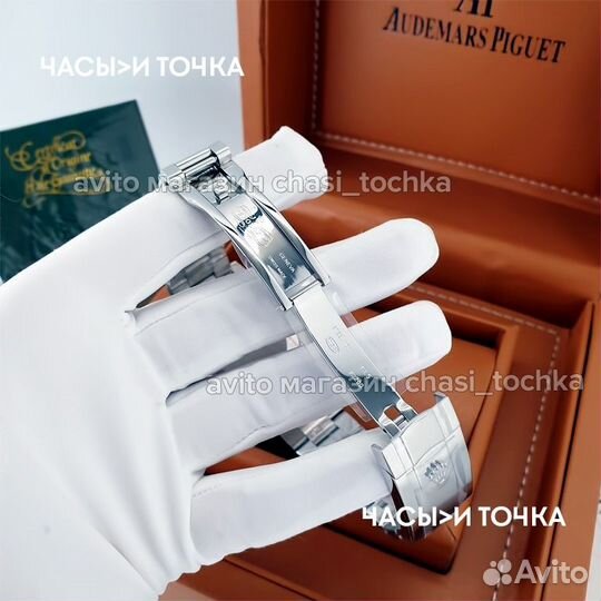 Наручные часы Rolex Sky-dweller