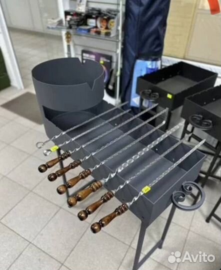 Мангал с подказанником