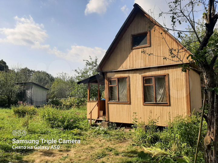 Дача 20 м² на участке 7,6 сот.